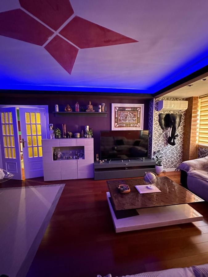 Apartmán Madera De Olmo Madrid Exteriér fotografie